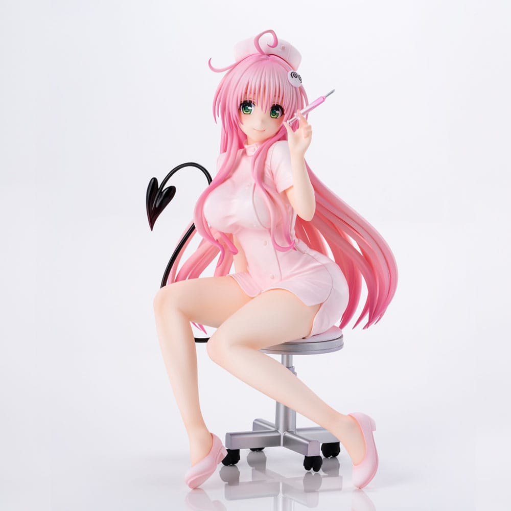 To Love-Ru Darkness statuette PVC Lara Satalin Deviluke Nurse Cos 26 cm