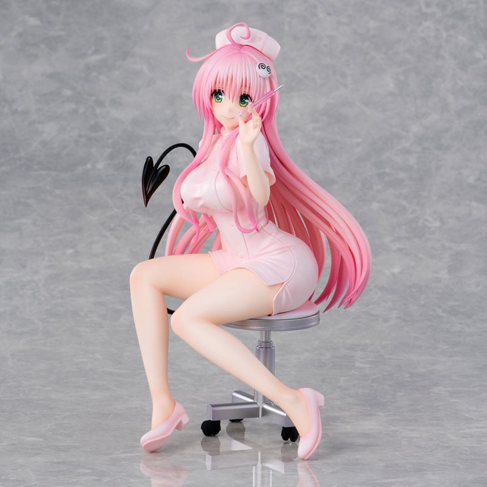 To Love-Ru Darkness statuette PVC Lara Satalin Deviluke Nurse Cos 26 cm