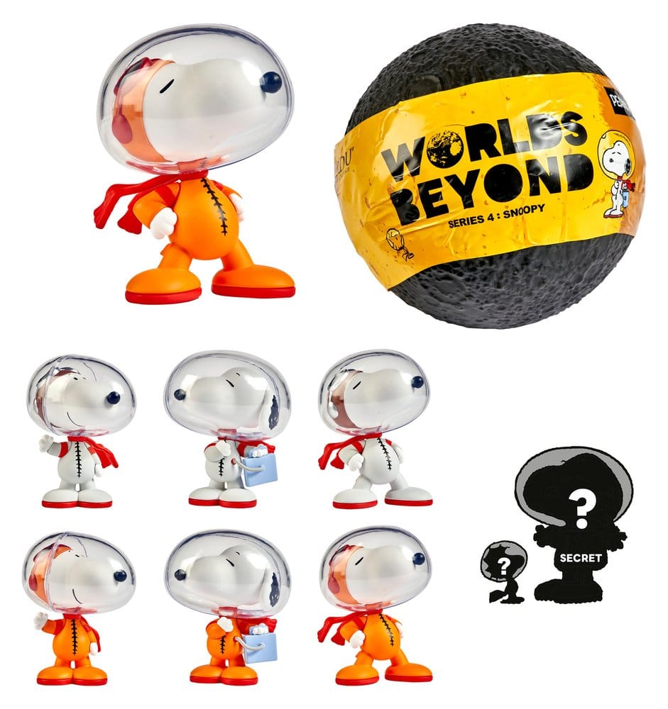 Peanuts Capsule figurines Worlds Beyond Snoopy Display (6)