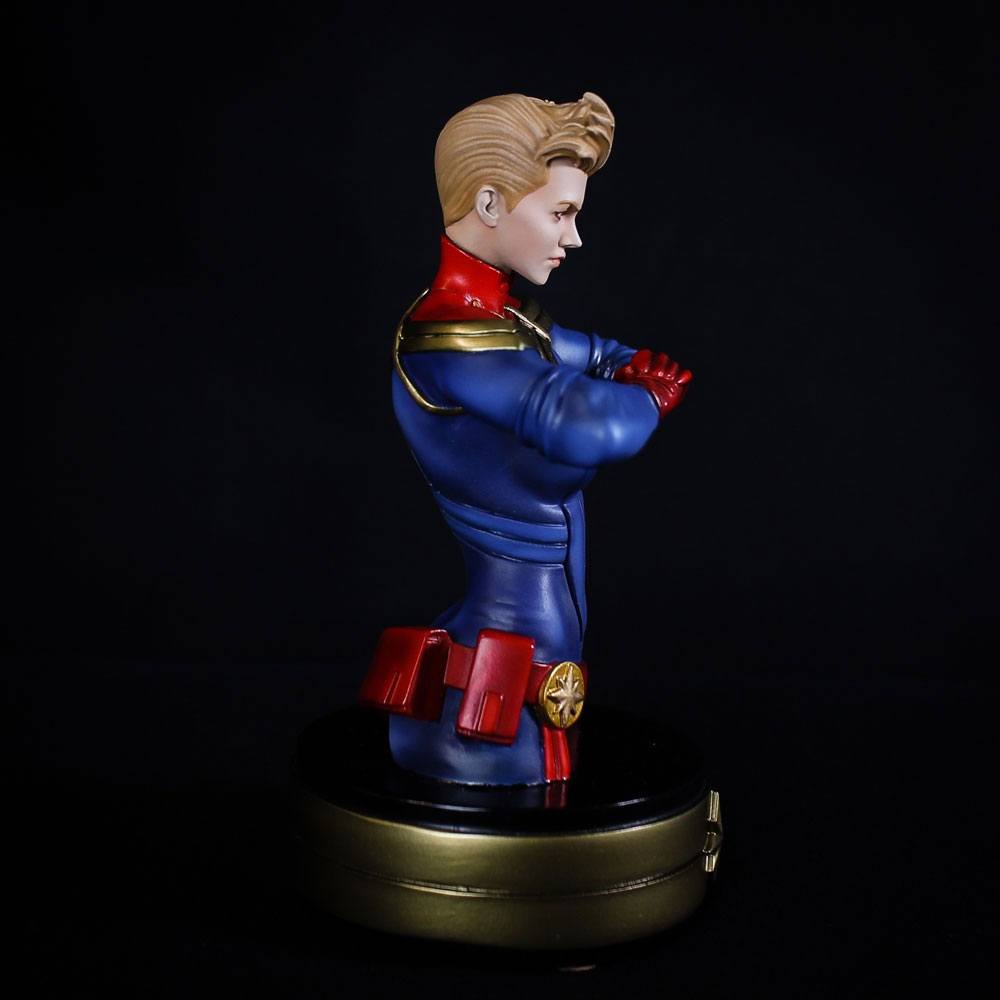 Captain Marvel buste Captain Marvel 20 cm
