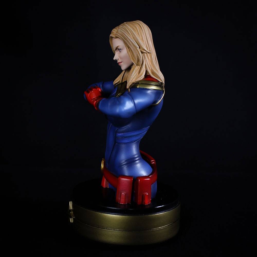Captain Marvel buste Captain Marvel 20 cm