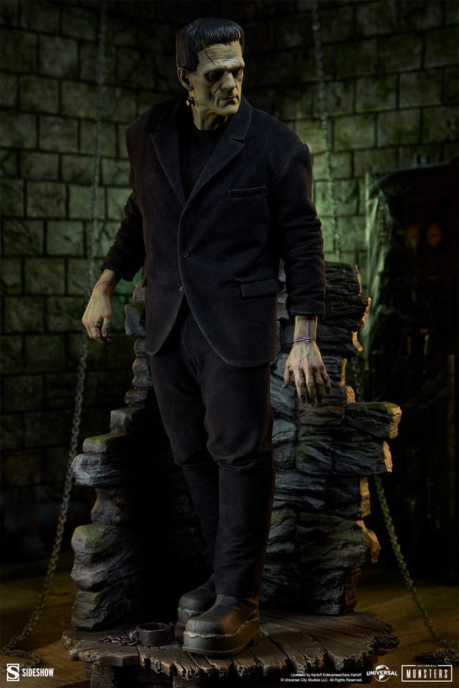 Frankenstein statuette Premium Format Mixed Media Frankenstein (Fabric Costume) 57 cm