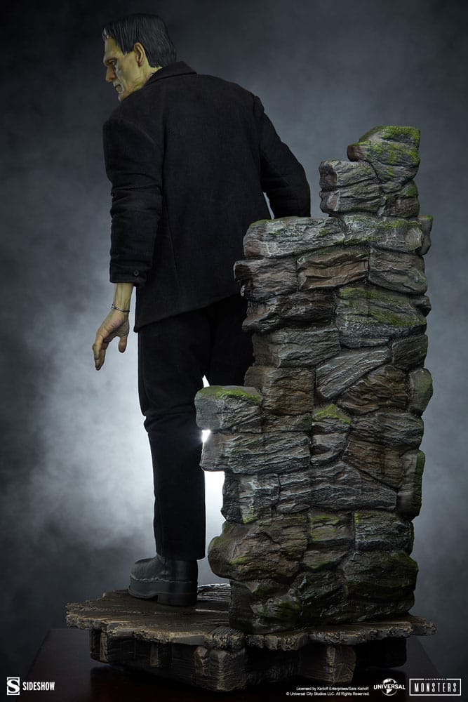 Frankenstein statuette Premium Format Mixed Media Frankenstein (Fabric Costume) 57 cm
