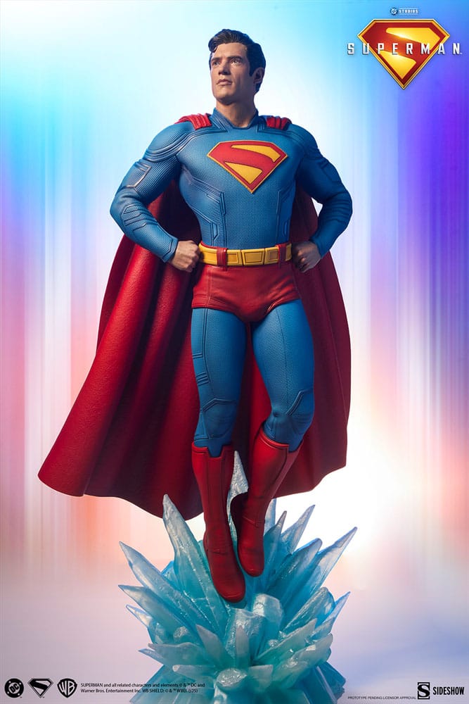 Superman (2025) statuette Premium Format Superman 61 cm