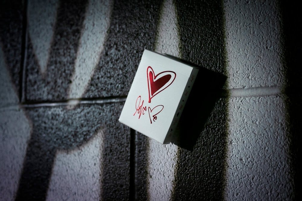 Theory 11  jeu de cartes à jouer Love Me