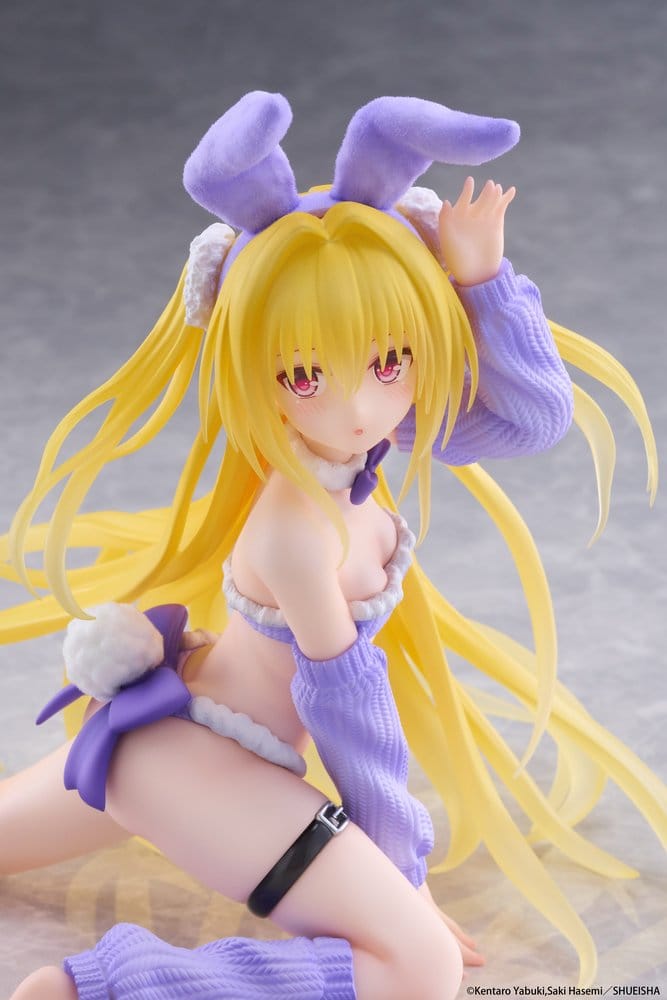To Love-Ru Darkness figurine PVC MOFLOCK Golden Darkness (Fluffy Bunny Ver.) 13 cm