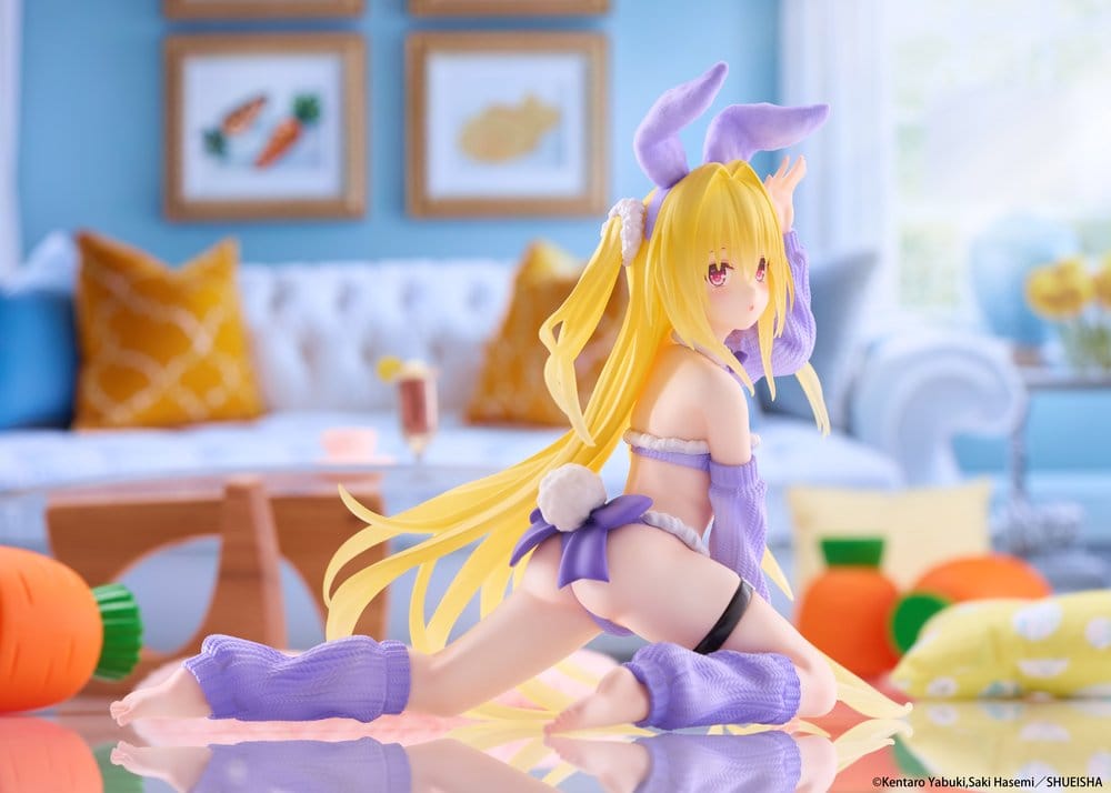 To Love-Ru Darkness figurine PVC MOFLOCK Golden Darkness (Fluffy Bunny Ver.) 13 cm
