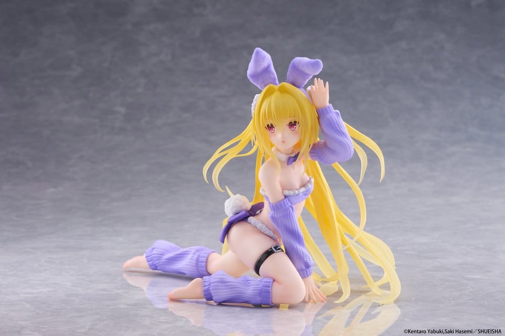 To Love-Ru Darkness figurine PVC MOFLOCK Golden Darkness (Fluffy Bunny Ver.) 13 cm