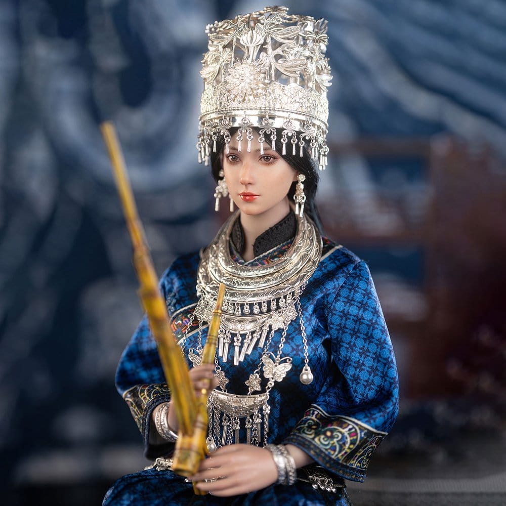 The Miao of China's 56 Ethnic Groups figurine 1/6 Blue 30 cm