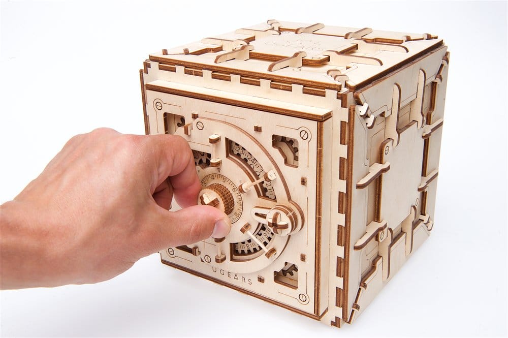 Ugears maquette en bois Coffre-fort