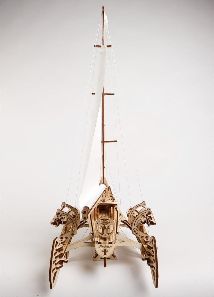 Ugears puzzle en bois 3D Trimaran Merihobus