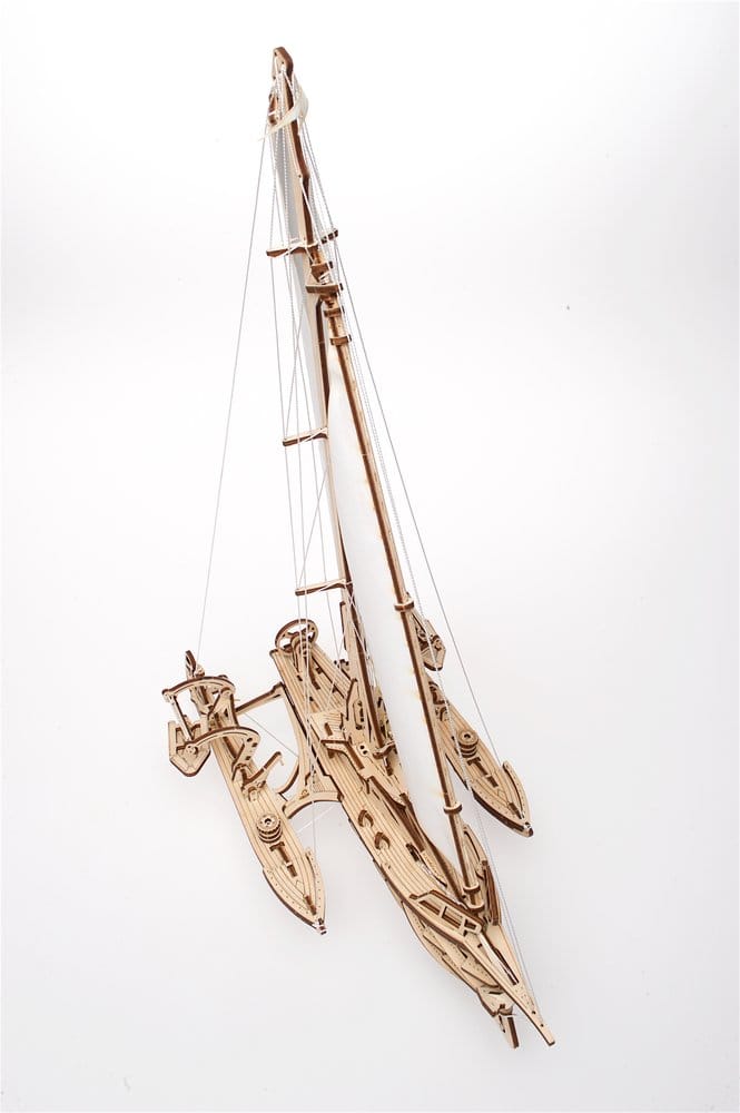 Ugears puzzle en bois 3D Trimaran Merihobus