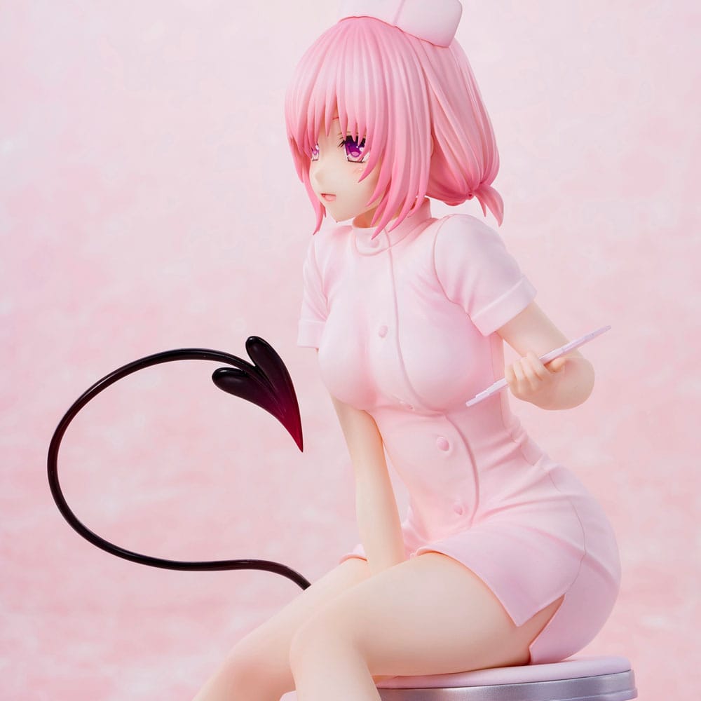 To Love-Ru Darkness statuette PVC Momo Belia Deviluke Nurse Cos 22 cm