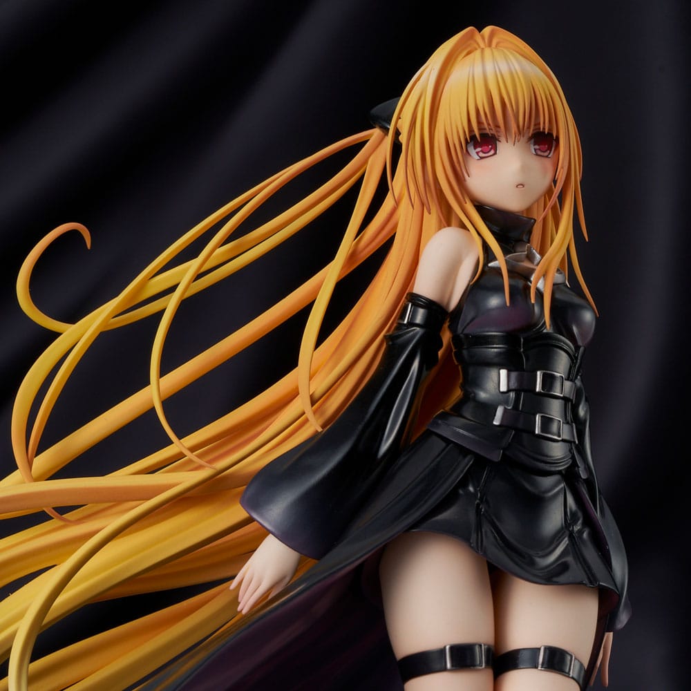 To Love-Ru Darkness statuette PVC 1/6 Golden Darkness Black Trance Version 20 cm