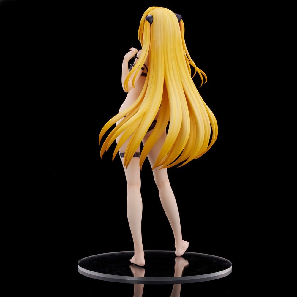 To Love Ru Darkness figurine PVC 1/4 Swimsuit Series Golden Darkness 39 cm