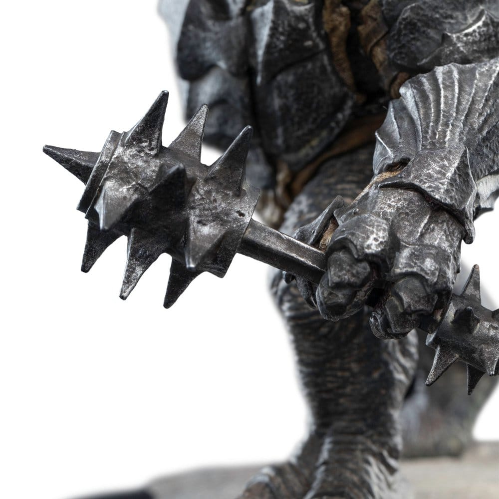 Le Seigneur des Anneaux statuette Olog-hai of the Black Gate 14 cm