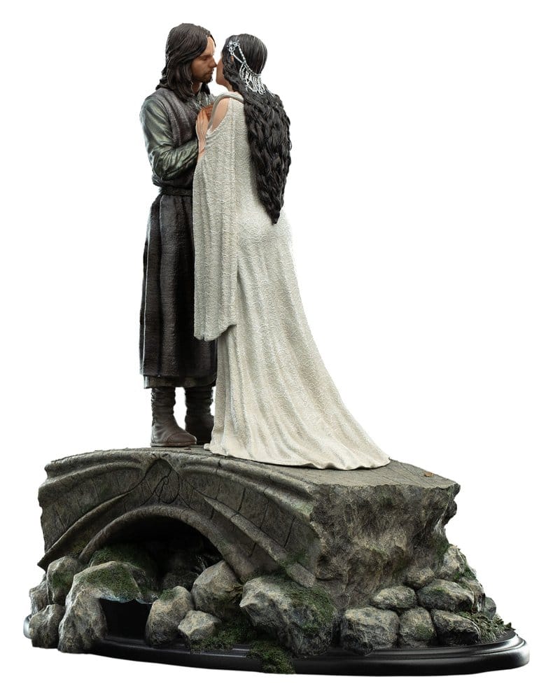 Le Seigneur des Anneaux statuette Aragorn & Arwen 24 cm