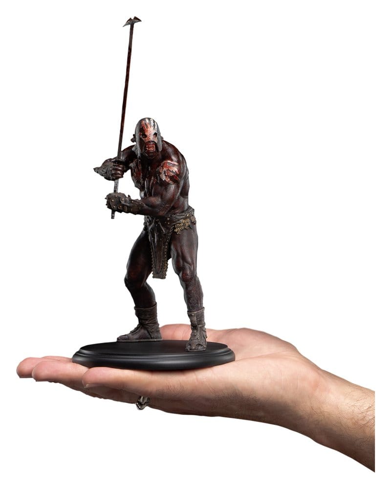 Le Seigneur des Anneaux statuette Uruk-hai Berserker 24 cm