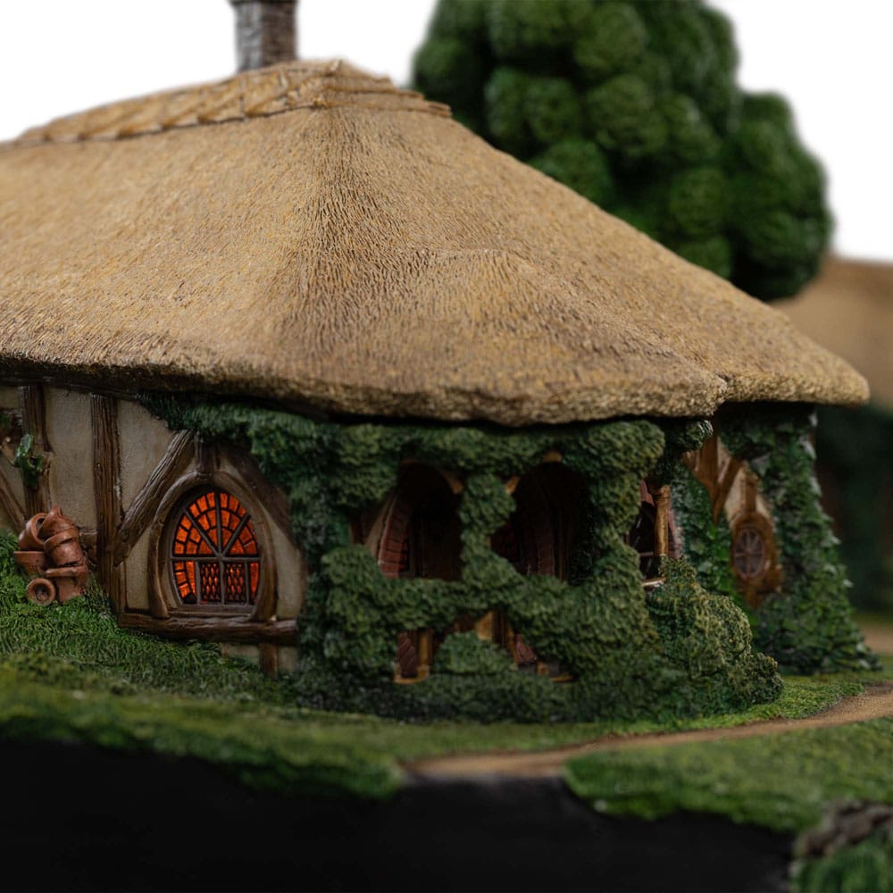 Le Seigneur des Anneaux statuette The Green Dragon Inn