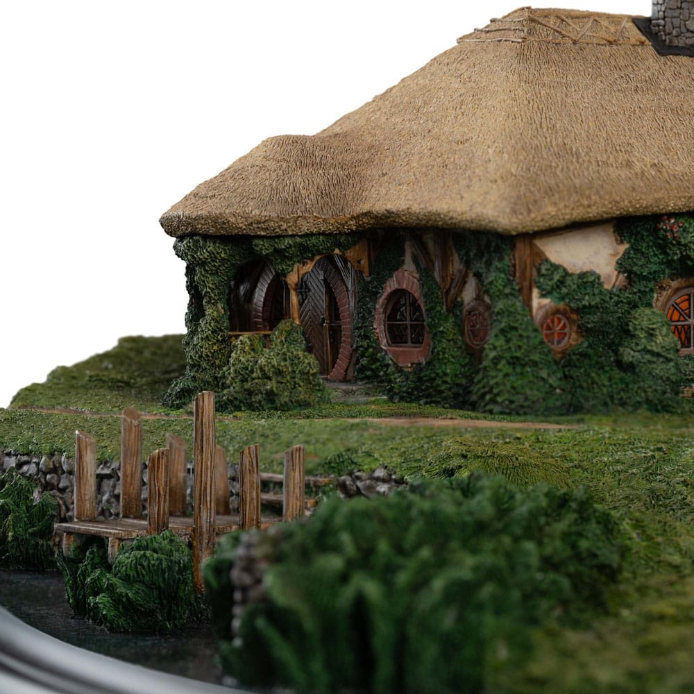 Le Seigneur des Anneaux statuette The Green Dragon Inn
