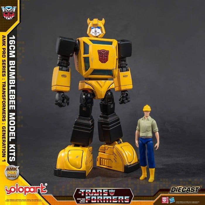 Transformers: Generation One Plastic Model Kit AMK PRO Series Bumblebee 16 cm