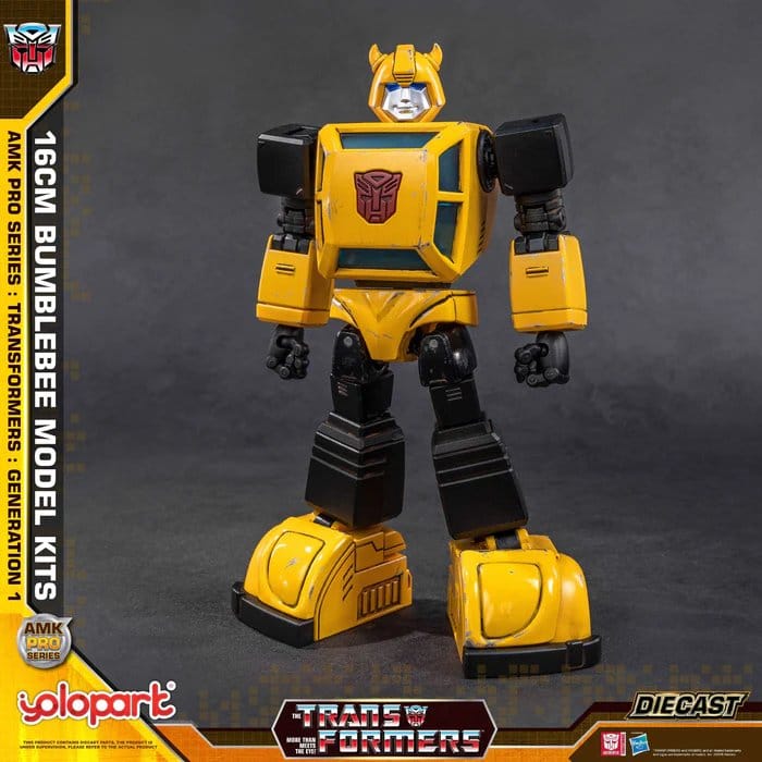 Transformers: Generation One Plastic Model Kit AMK PRO Series Bumblebee 16 cm
