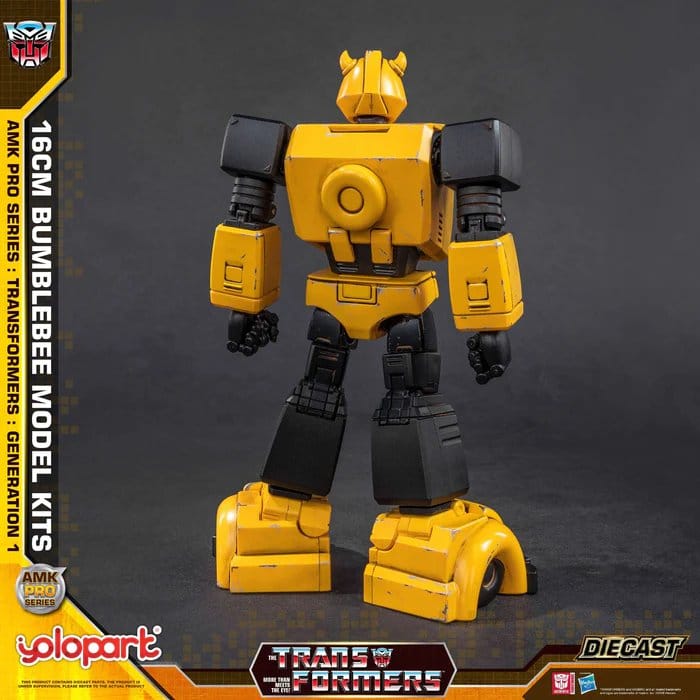 Transformers: Generation One Plastic Model Kit AMK PRO Series Bumblebee 16 cm