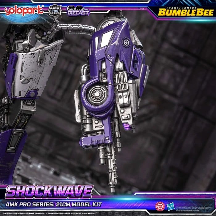 Transformers: Bumblebee the Movie Plastic Model Kit AMK PRO Series Shockwave 21 cm