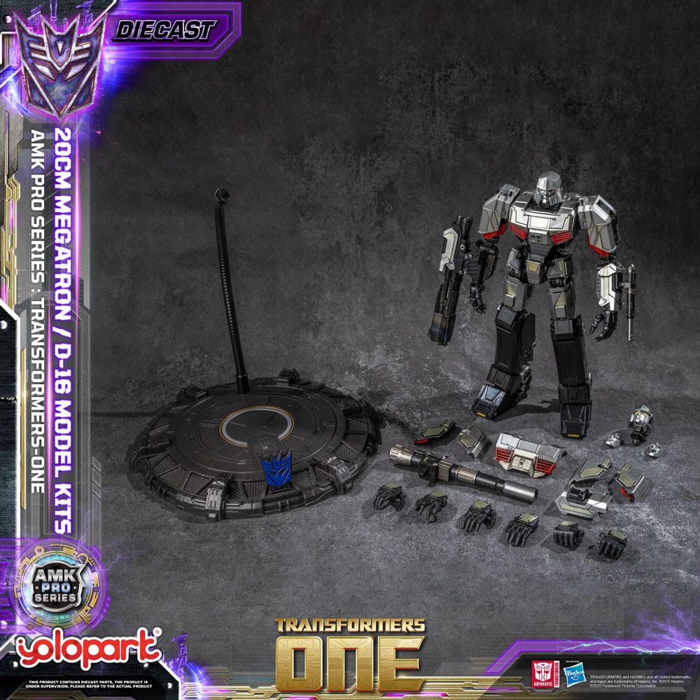 Transformers: Generation One figurine Plastic Model Kit AMK Pro Series D-16/Megatron Final Form 20 cm