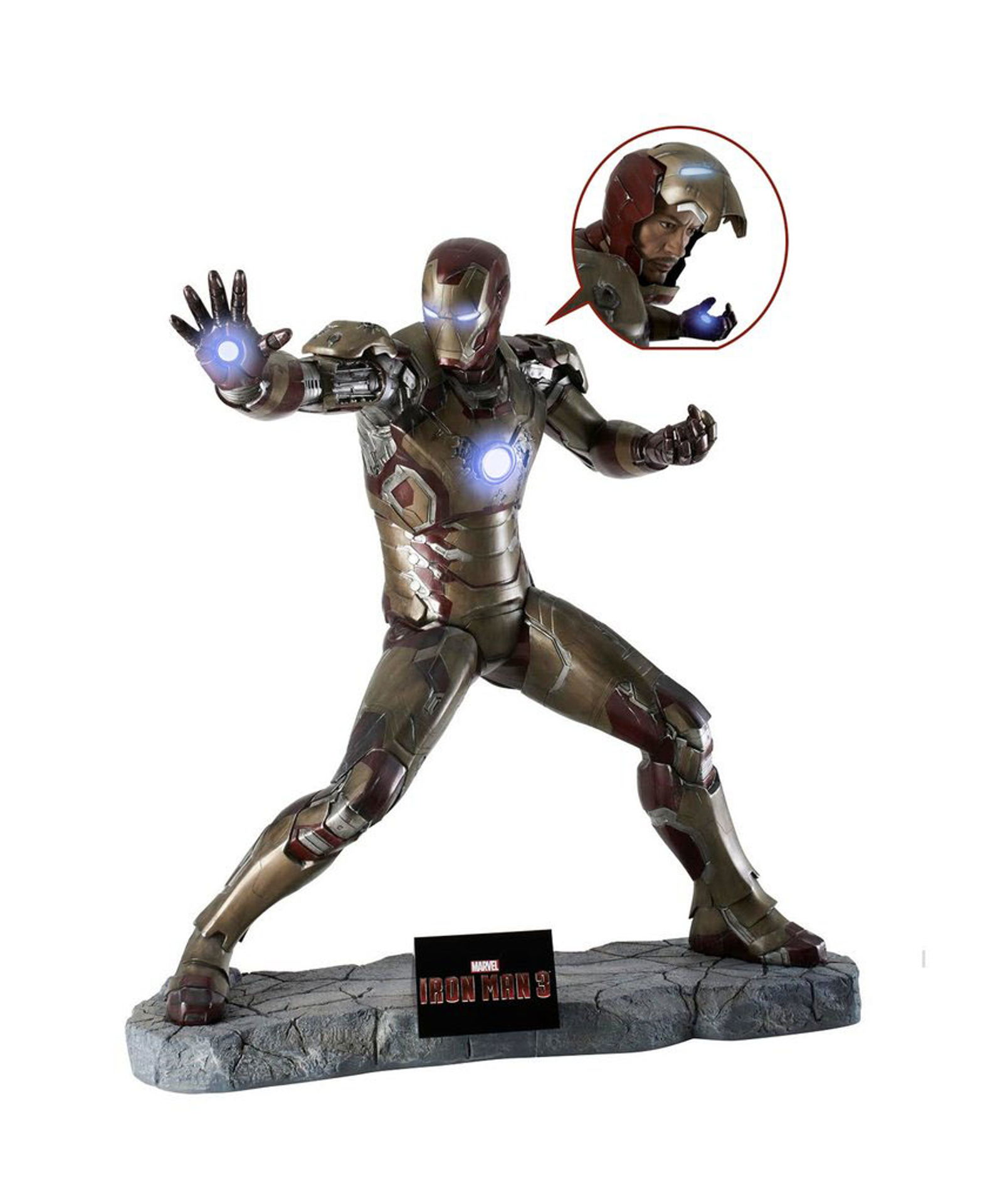 Iron Man 3 - Statue taille réelle Iron Man version Battlefield (Eclairage LED et base inclus) - flash vidéo