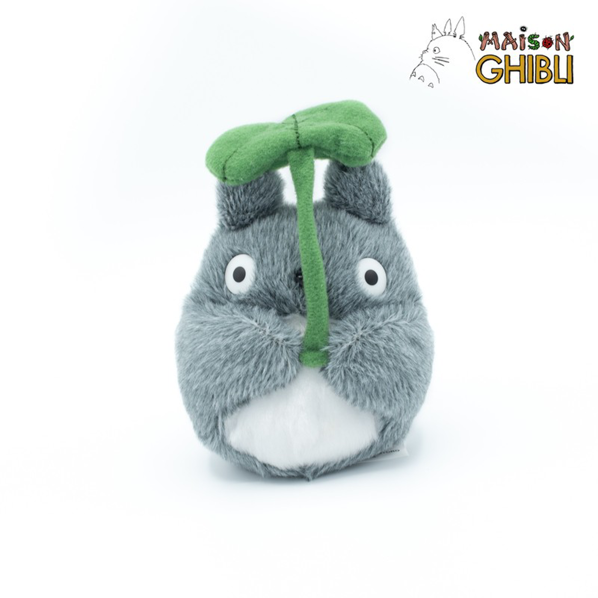 Ghibli - Mon Voisin Totoro - Peluche Totoro Avec Sa Feuille - flash vidéo