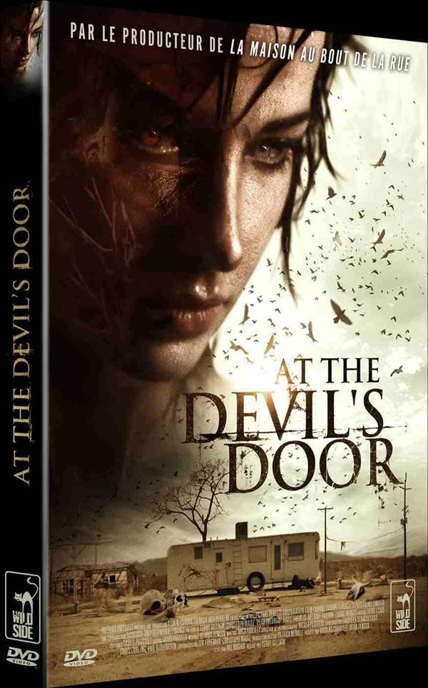 At The Devil's Door [DVD] - flash vidéo