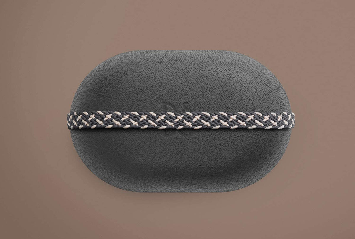 Bang & Olufsen Beoplay E8 Premium True Wireless Earphones Charcoal - flash vidéo