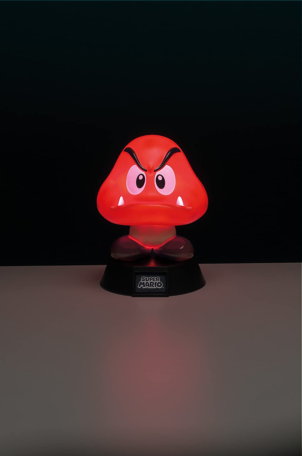 Super Mario Bros. - Goomba 3D Light - flash vidéo
