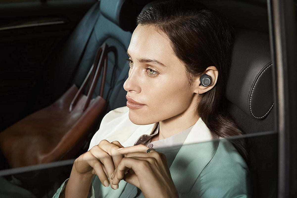 Bang & Olufsen Beoplay E8 Premium True Wireless Earphones Charcoal - flash vidéo