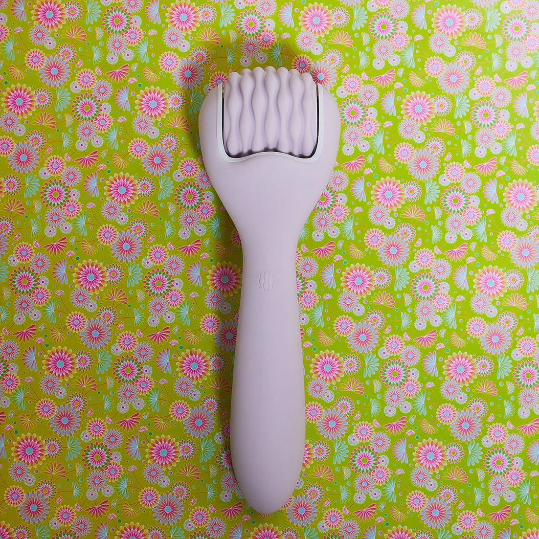 Wand Masseur 2 en 1 Lotus Wand [Sextoys] - flash vidéo